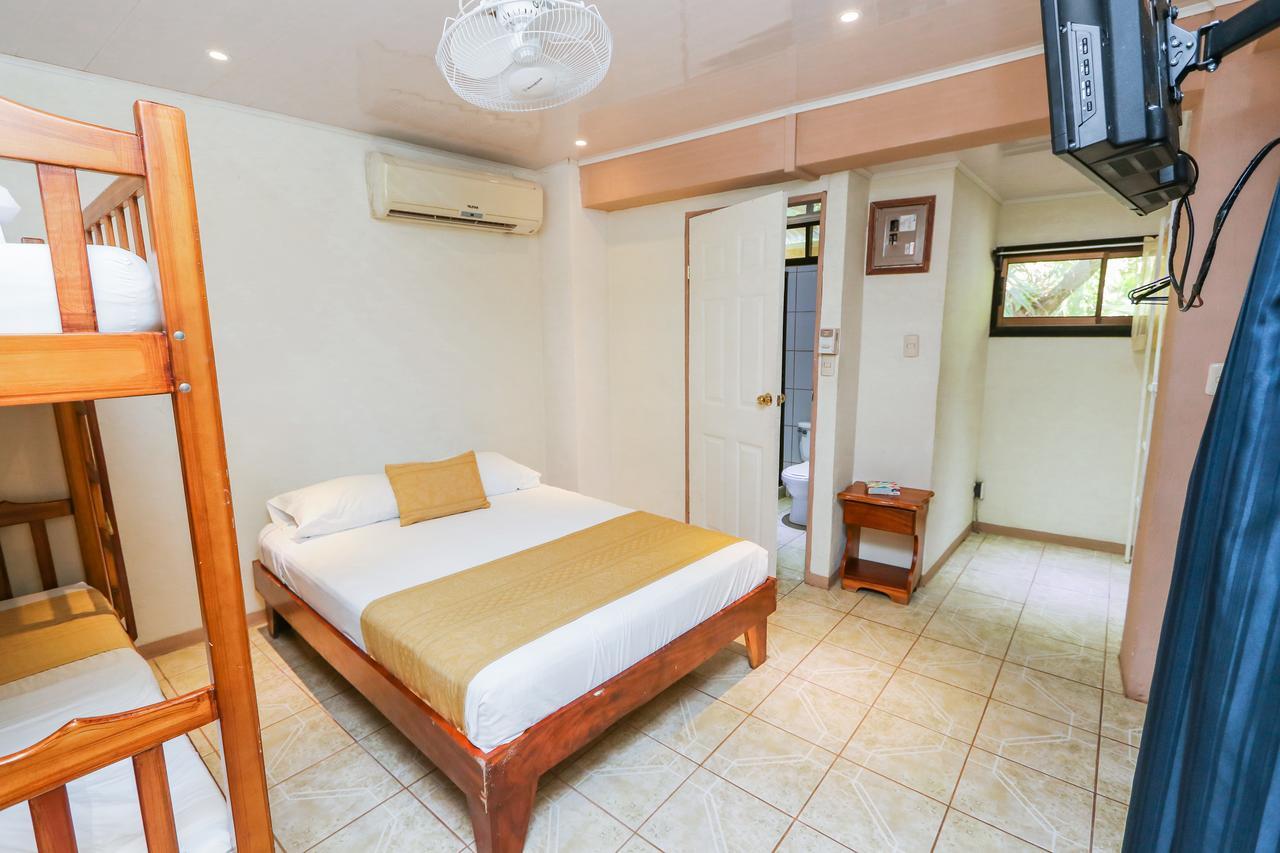 מנואל אנטוניו Hotel Flor Blanca מראה חיצוני תמונה