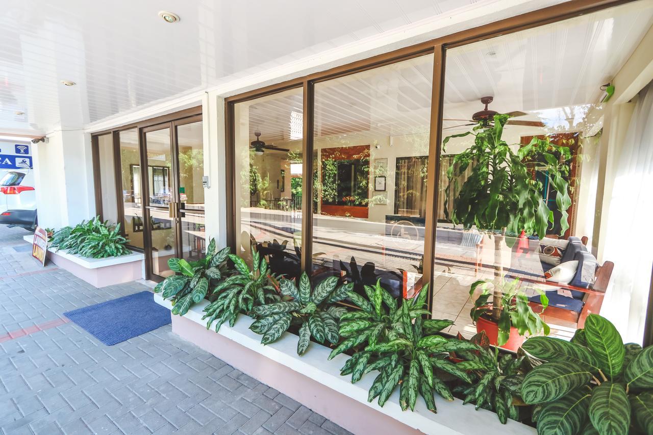 מנואל אנטוניו Hotel Flor Blanca מראה חיצוני תמונה