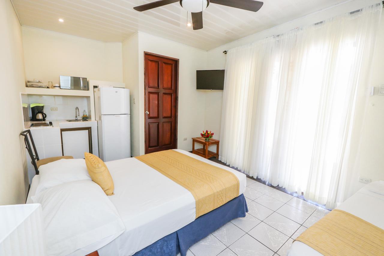 מנואל אנטוניו Hotel Flor Blanca מראה חיצוני תמונה