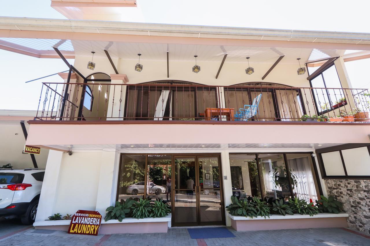 מנואל אנטוניו Hotel Flor Blanca מראה חיצוני תמונה