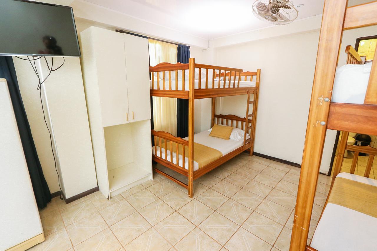 מנואל אנטוניו Hotel Flor Blanca מראה חיצוני תמונה