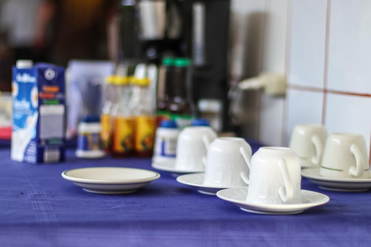מנואל אנטוניו Hotel Flor Blanca מראה חיצוני תמונה