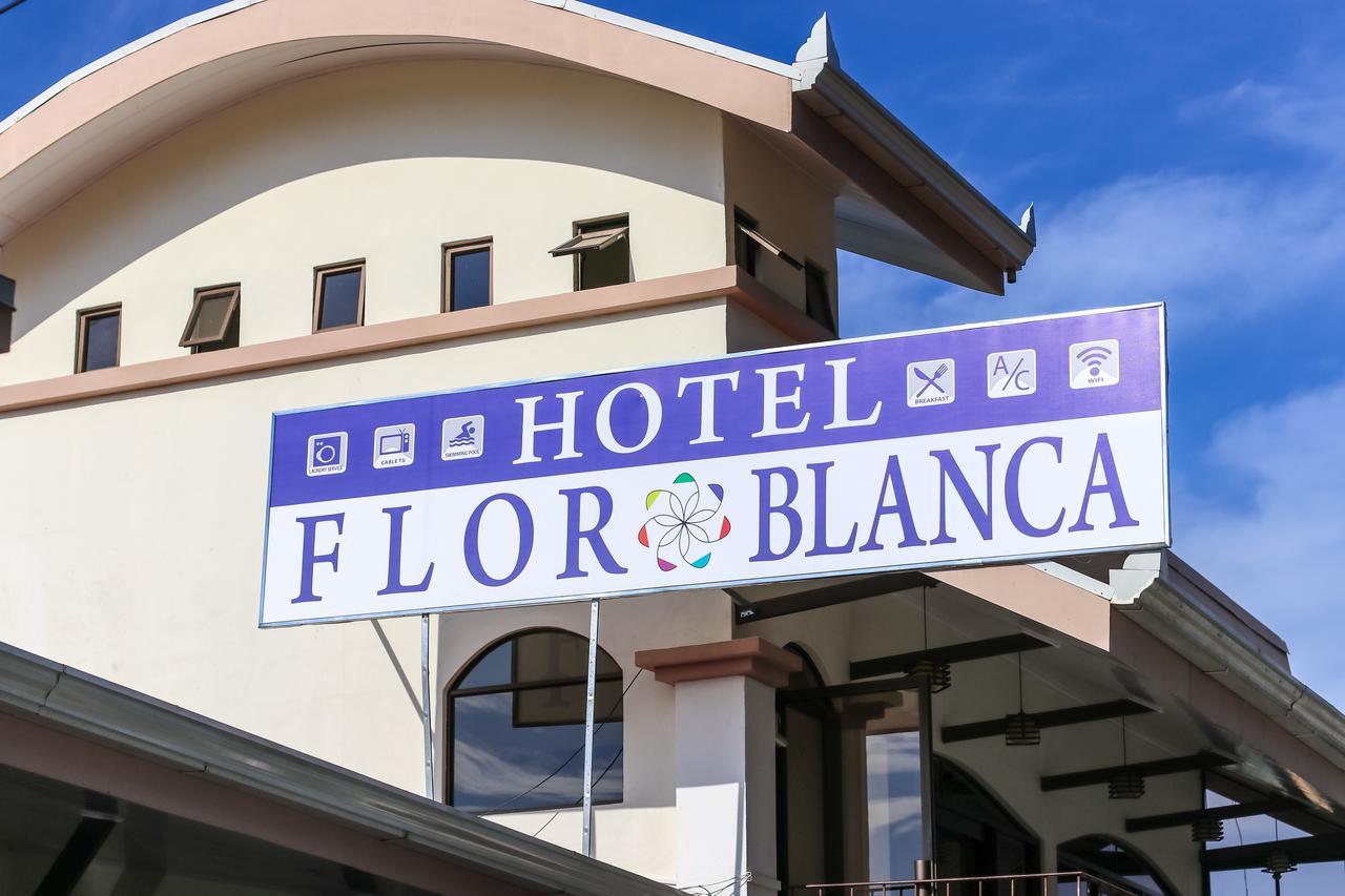 מנואל אנטוניו Hotel Flor Blanca מראה חיצוני תמונה